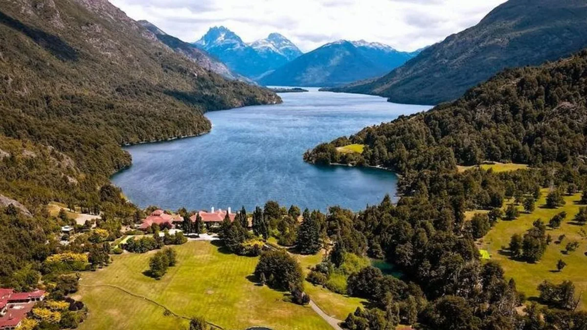 Bariloche busca voluntarios para el verano: ofrecen semanas de alojamiento por 25 horas de trabajos a la semana