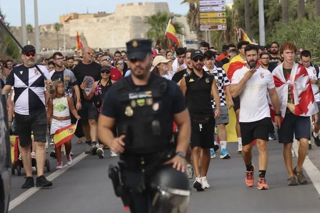 El PP exige una reunión de la comisión de secretos por Ceuta tras el choque de Robles y Marlaska
