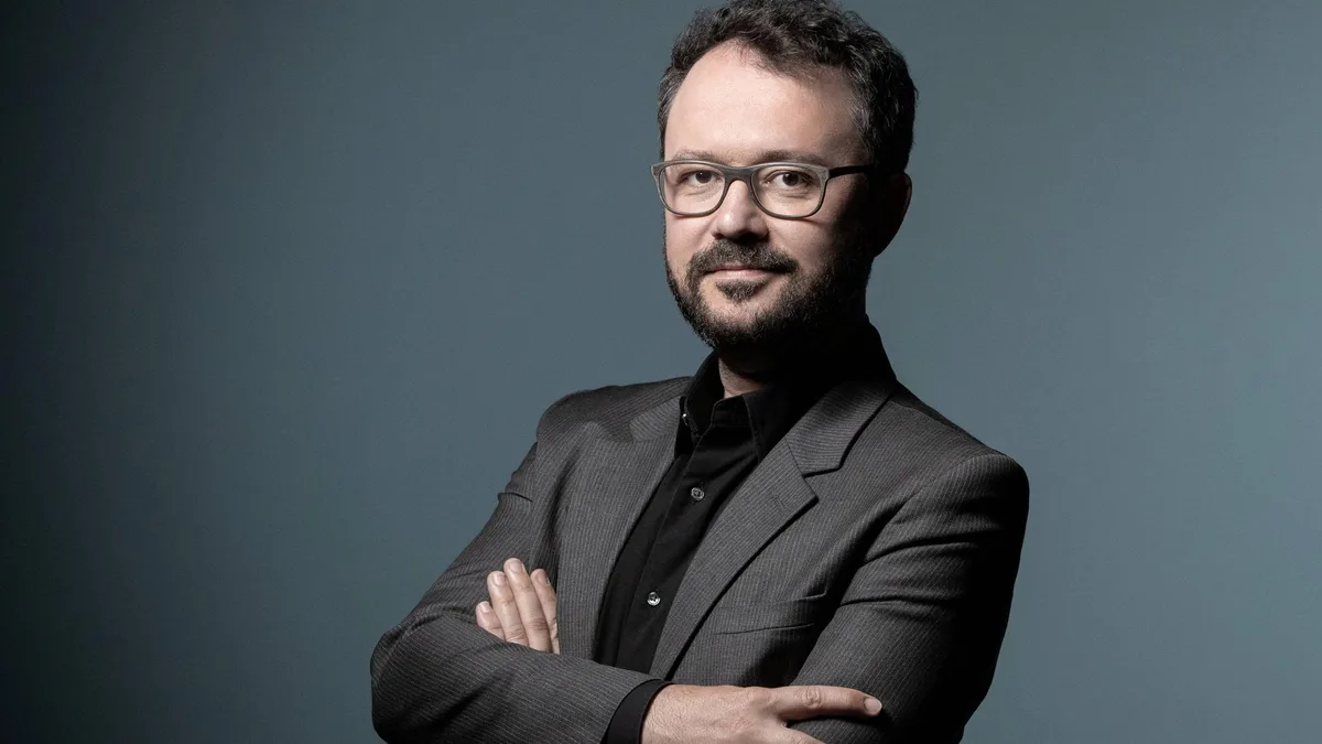 Riad Sattouf annonce que « Les Cahiers d’Esther » vont être adaptés au cinéma