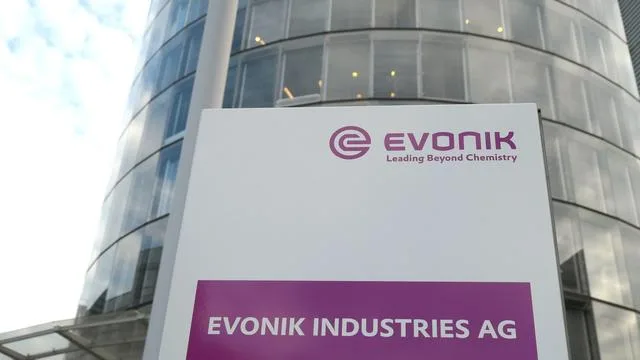 Unverbindliches Angebot: RAG-Stiftung berät über BASF-Übernahmepläne für Evonik