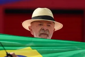 Lula: Congresso aprovará fim da 6×1 e nenhum país vai ‘meter o bedelho’ no Brasil