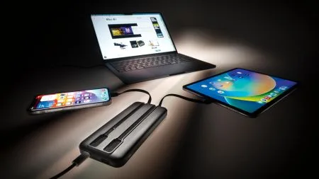 heise+ | Watt in der Tasche: Sieben Powerbanks mit 10.000 mAh im Test
