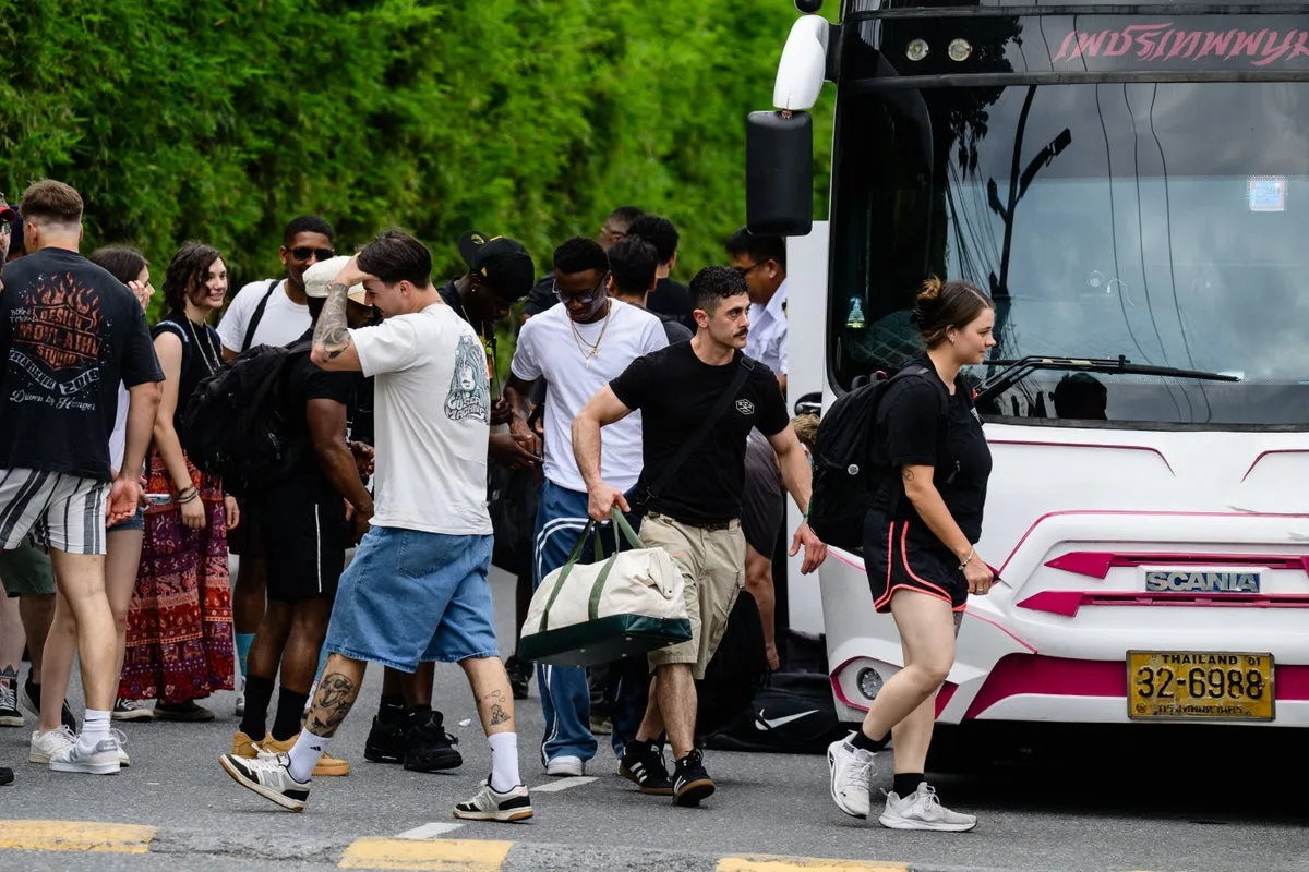 USS Abraham Lincoln: Thousands of weary sailors arrive in Pattaya, once Thailand’s ‘Sin City’