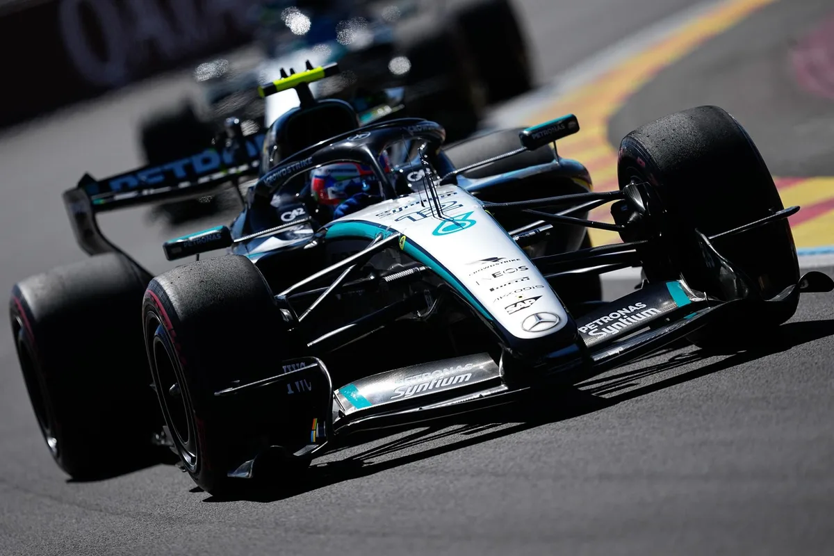 AMP. Kimi Antonelli (Mercedes) supera a los Ferrari y lidera el viernes en el estreno de Madring