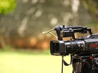 Plus de 700 000 € de matériel volés sur le tournage d’un film Netflix à Lyon, un suspect de 25 ans interpellé
