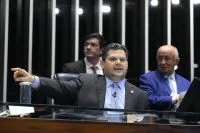 Lula critica líder da campanha de Flávio por atuar contra avanço da 6×1