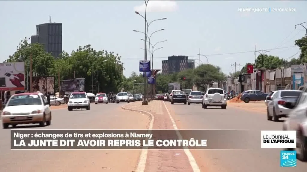 Echanges de tirs et explosions à Niamey: la junte affirme avoir repris le contrôle