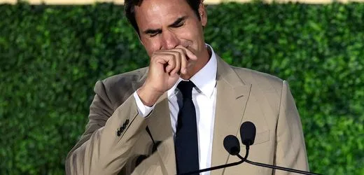 Tennis: Roger Federer tränenreich in Hall of Fame aufgenommen