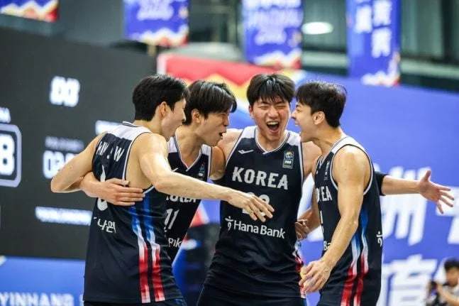 3x3バスケ、史上初の男女そろって4強