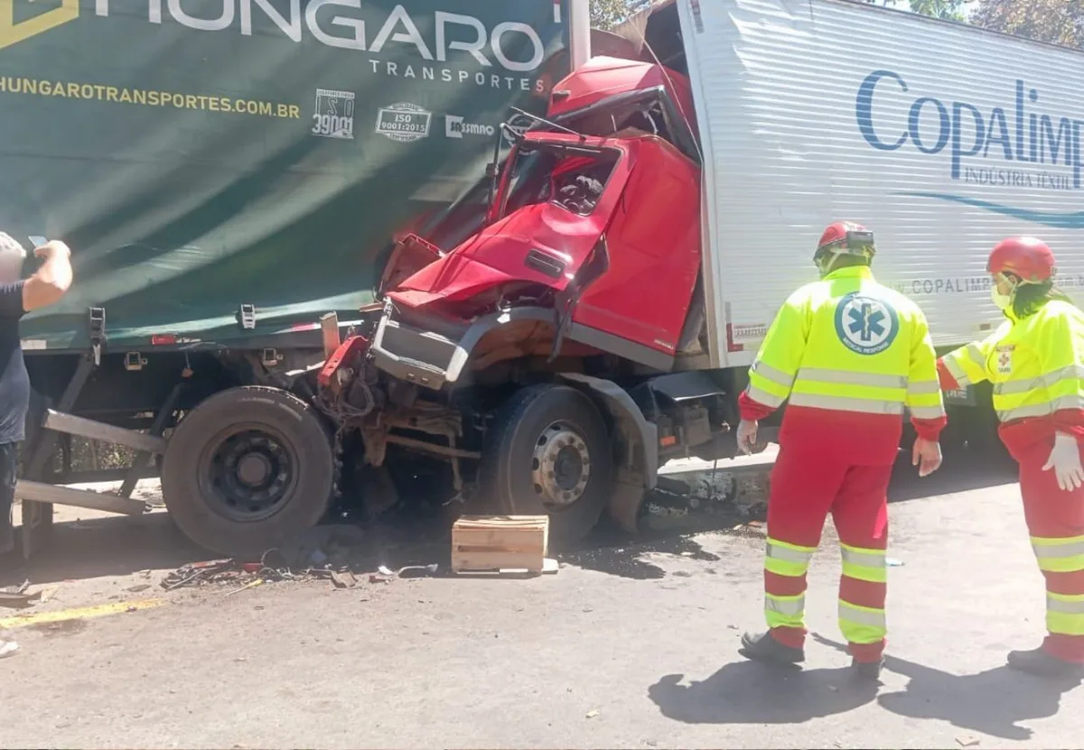 Vítimas de acidente envolvendo caminhões na BR-153 são identificadas