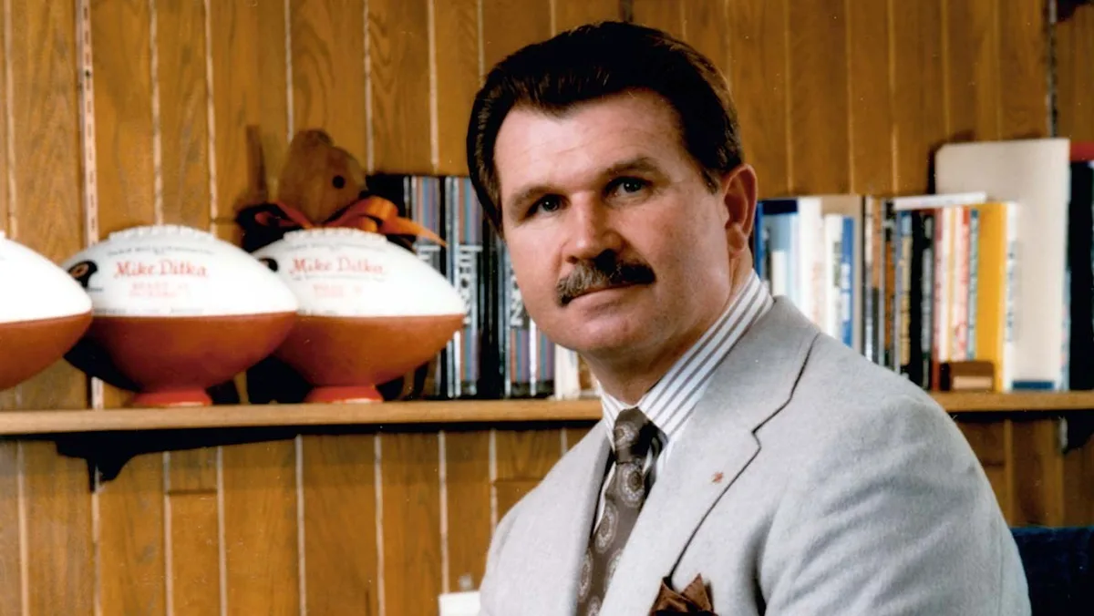Mike Ditka, No-Nonsense Chicago Bears Legend and TV Analyst, Dies at 86