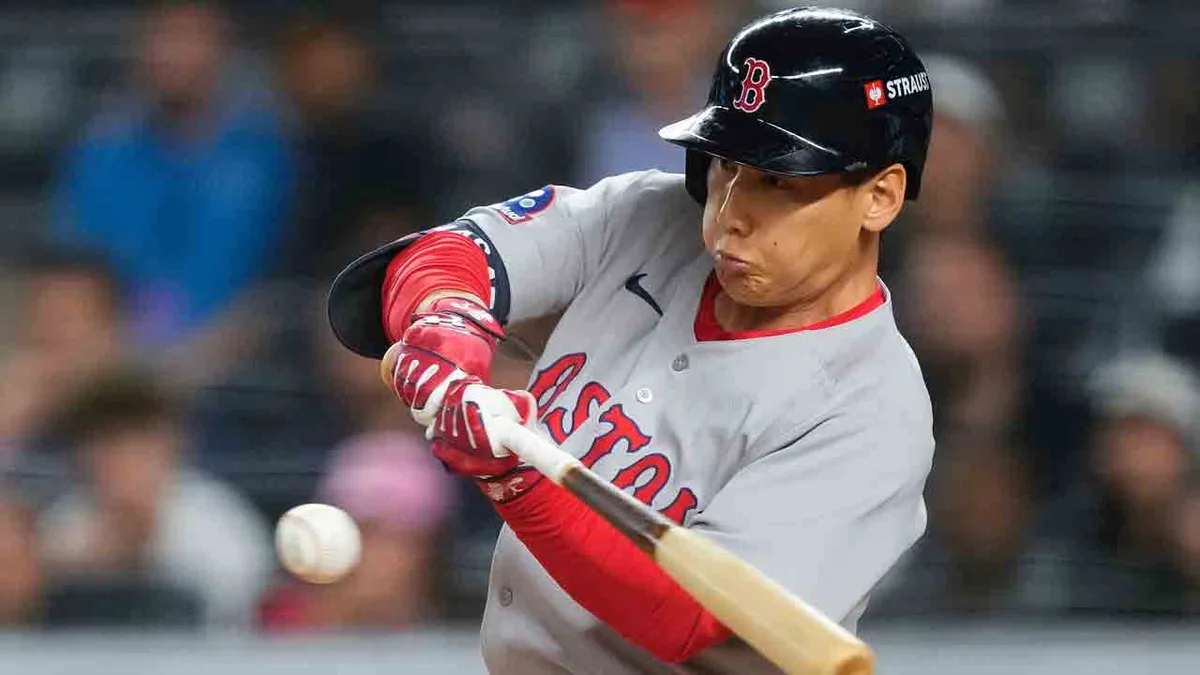 Red Sox DH Masataka Yoshida leaves game vs. Pirates with left hamstring tightness