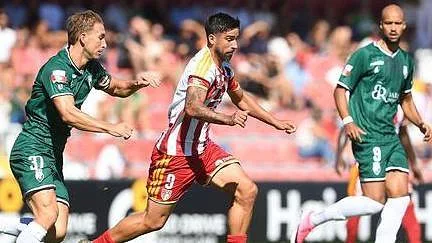 Liga 2: Aves SAD e Farense ficaram entalados entre dois muros (crónica)