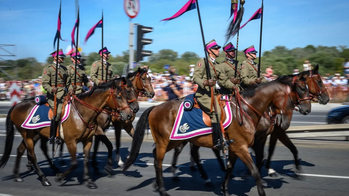 De plus en plus confrontée à la menace russe, la Pologne organise la plus grande parade militaire de son histoire