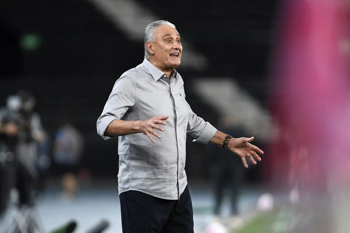 Primeira vitória de Tite e quebra de jejum: os desafios do Botafogo contra a Chapecoense