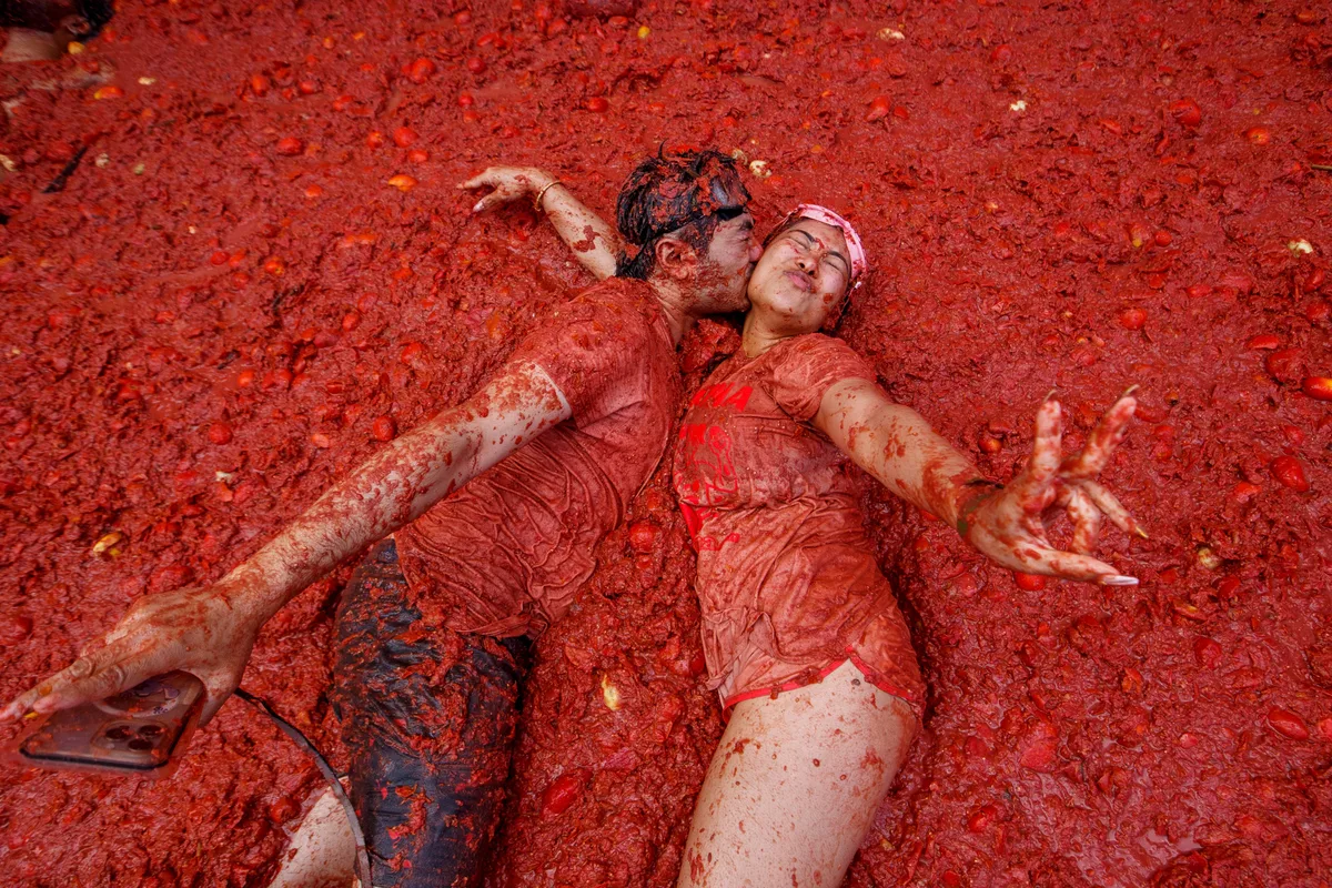 La Tomatina de Buñol 2026: cuándo es, a qué hora empieza, duración y cómo llegar