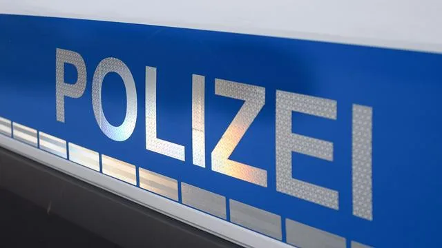 Autobahn 4: Autofahrer auf Standstreifen überfallen – Bargeld gestohlen