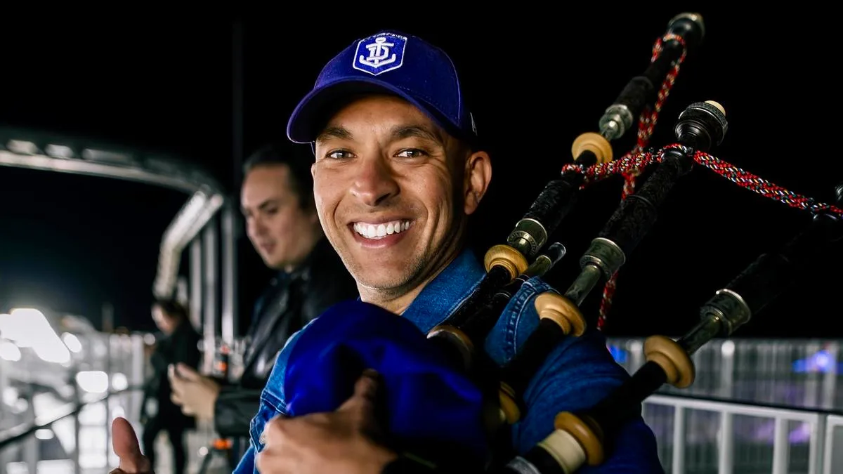 Freo piper Alistair McLaren goes from geeing up crowds at Optus to one of the world’s largest outdoor events