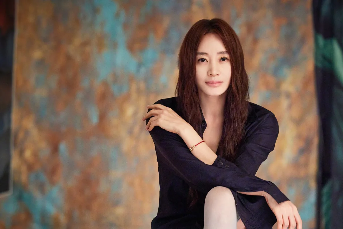 ‘불륜조차 하찮아지는’ 전복의 물리학…김혜수의 ‘지금 불륜’ [인터뷰]