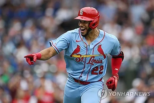 MLB '괴물신인' 탄생…바에스, 데뷔전 최초 3연타석 홈런