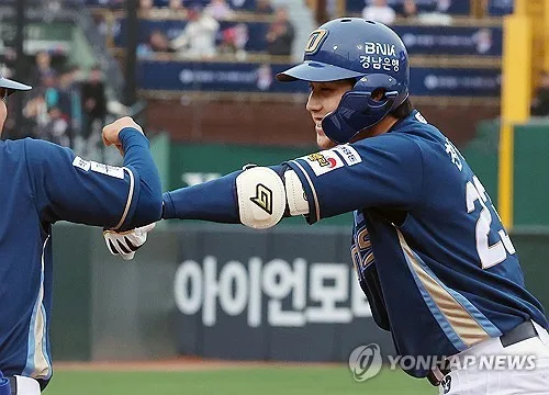 8연패 탈출 NC 실낱 희망…선두 kt '매직넘버 10'에서 제동