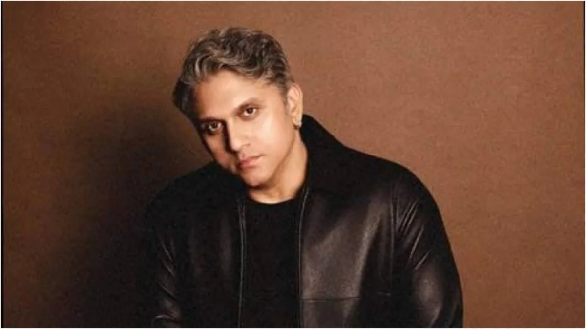Mohit Suri buys a new car worth over Rs 1.60 crore