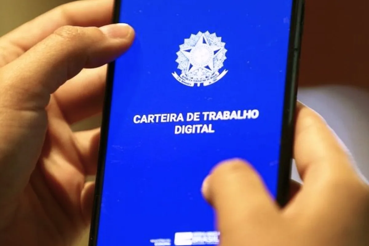 Emprego formal teve 2,2 milhões de vagas abertas no primeiro semestre de 2026, diz governo