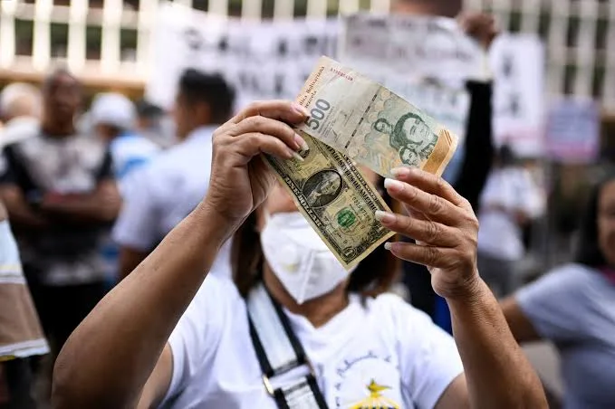 Dólar BCV dio un nuevo golpe al bolsillo de los venezolanos con súbita alza
