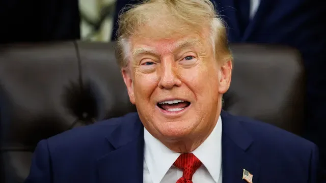 Trump acusa parte da imprensa de representar uma "ameaça"