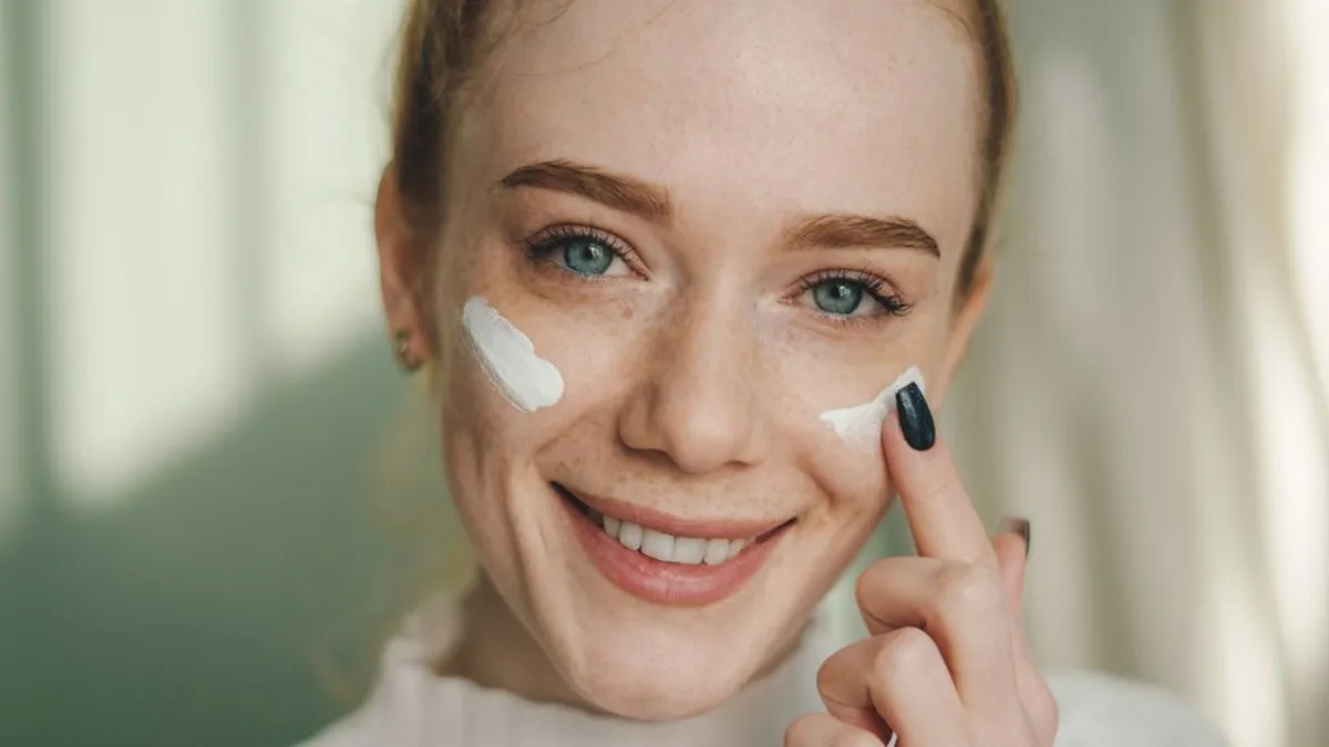 Wechsel von Sommer zu Herbst: So sollte sich die Skincare-Routine verändern