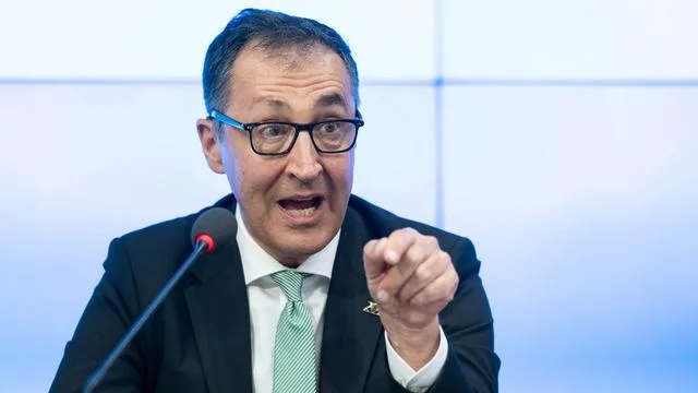 Nach Wahl in Berlin: Özdemir: Linke muss Antisemiten notfalls rauswerfen