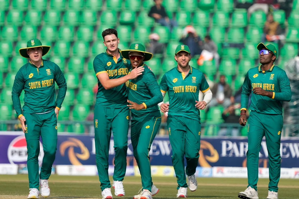 Zimbabwe bat; Eathan Bosch makes his T20I debut for South Africa