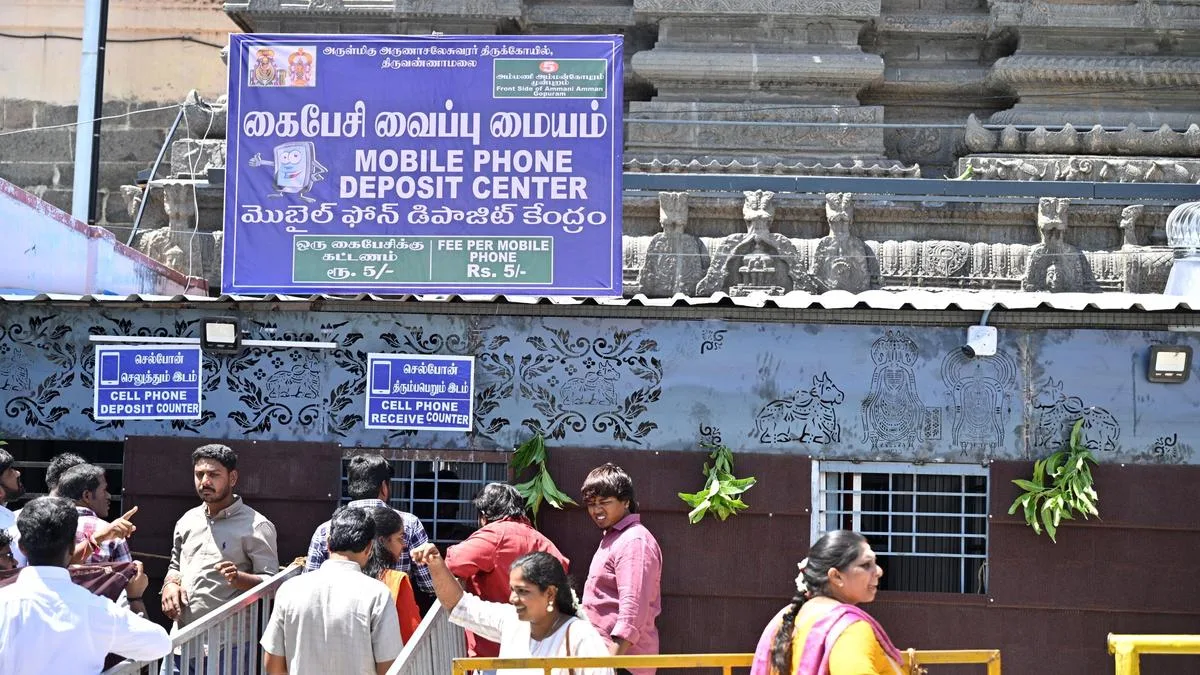Ban on smartphones in Tamil Nadu temples comes into effect; phones without cameras to be allowed
