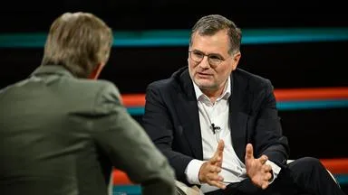 Schmidt: "Nicht jede Diskussion zur Machtfrage machen"