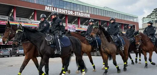 Hamburg: Polizei schafft ihre Reiterstaffel Ende 2027 ab