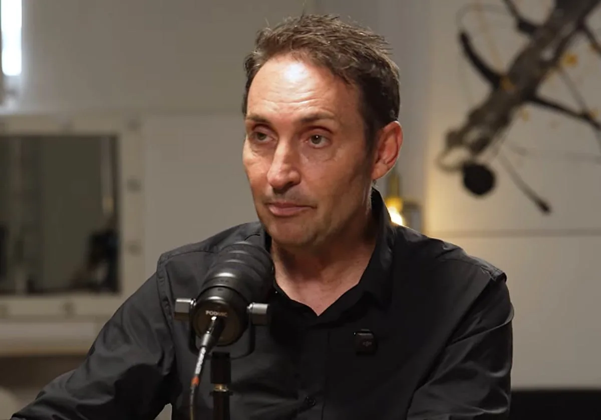 Javier Botía, campeón mundial de mentalismo: «En las tiendas ponen un olor dulzón, a vainilla, porque activa la venta. Manipulan hasta este punto»