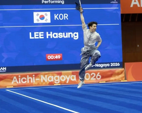 [아시안게임] 이하성, 우슈 투로 도술·곤술 은메달…3위와 0.003점 차이