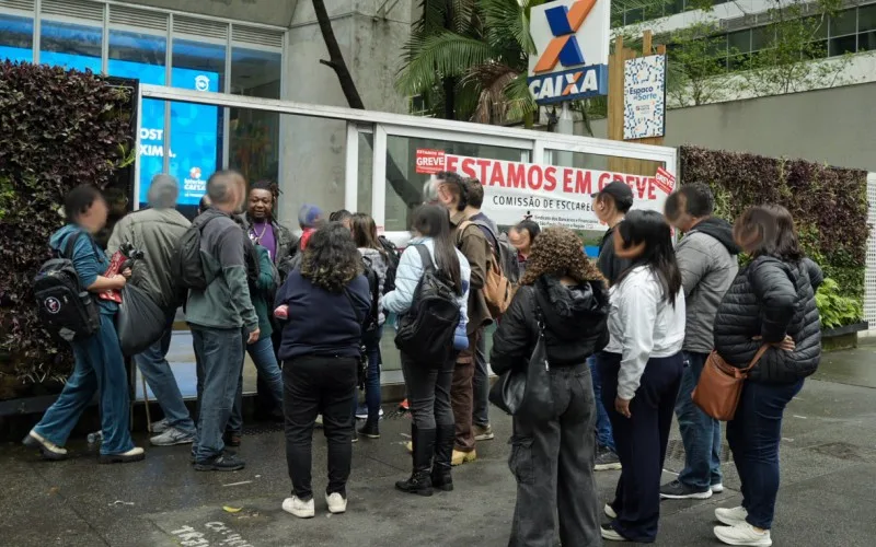 Greve na Caixa Econômica pode chegar ao fim hoje; funcionários votam proposta