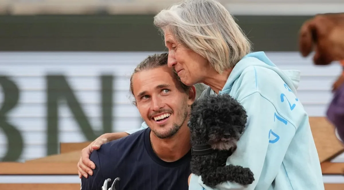 Com diabetes desde os 4 anos, Zverev revela que mãe contrariou médicos: "Ele será jogador de tênis"