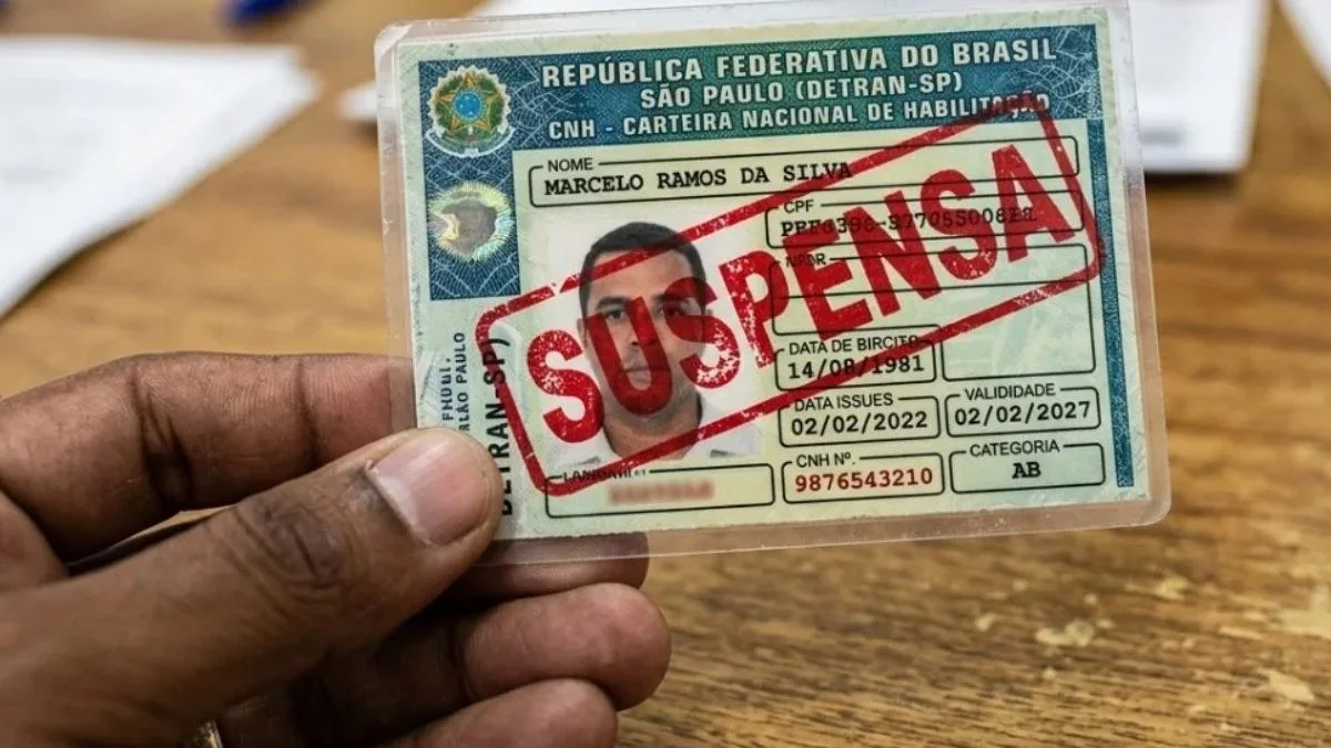 Motoristas com nome sujo podem perder a CNH por decisão judicial, mas consequência inesperada é o que assusta os condutores