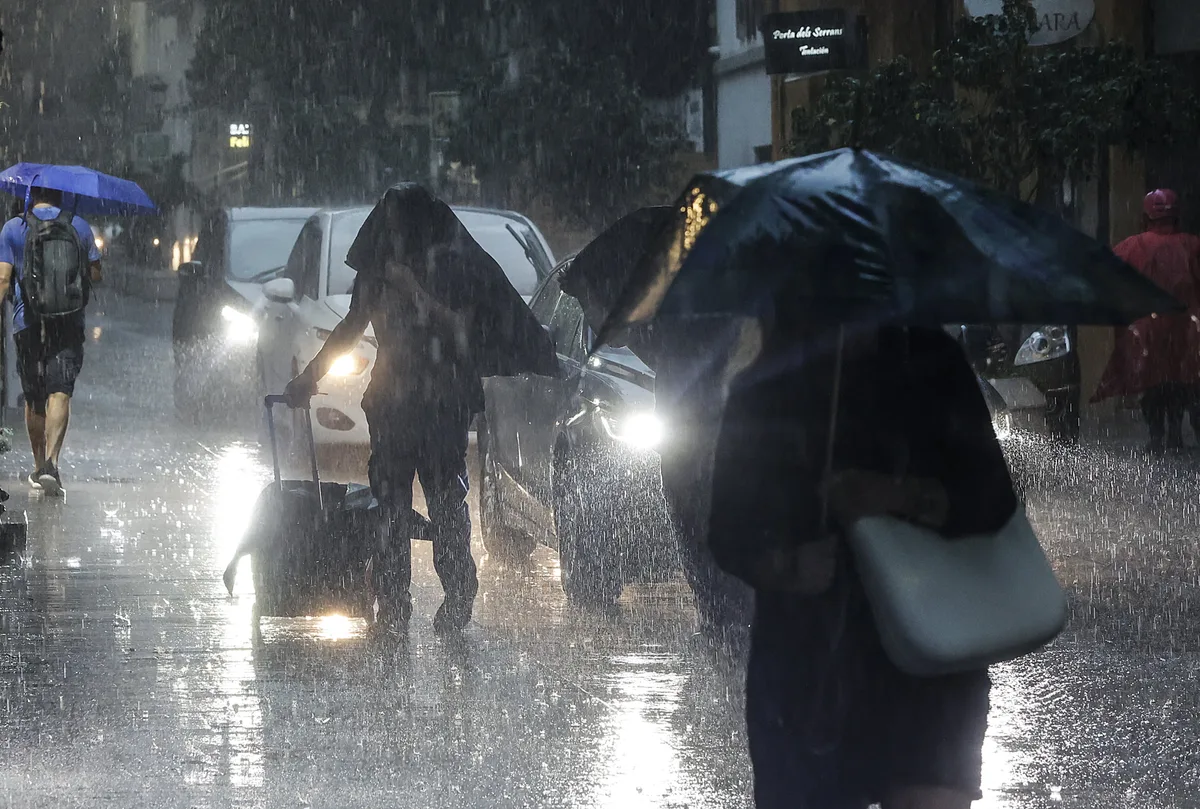 Cambio en el tiempo: una DANA provoca una caída brusca de las temperaturas y deja lluvias y tormentas con granizo en estas regiones