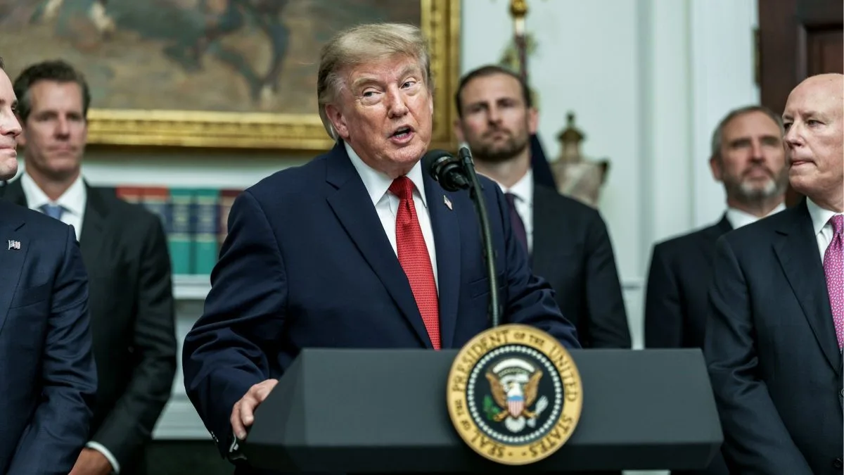 Trump diz que vai transformar Estreito de Ormuz em território dos Estados Unidos após eventual vitória contra o Irã