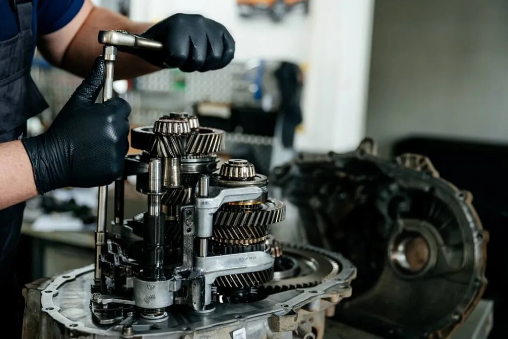 Juan José, mecánico: “da igual lo que diga la empresa, la transmisión automática necesita mantenimiento”