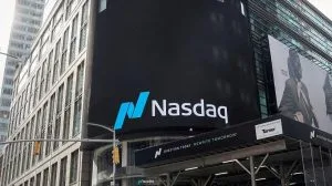 Nasdaq pesa e temores de desaceleração em IA afetam Nvidia e fabricantes de chips
