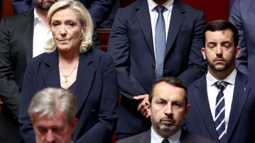 Aides à l'Ukraine : le RN fustige la "condescendance" de Zelensky à l'égard de Marine Le Pen