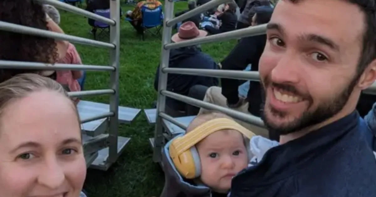"Mi hija de 3 años ha ido a más de una docena de grandes conciertos; no nos preocupa que se acueste tarde"