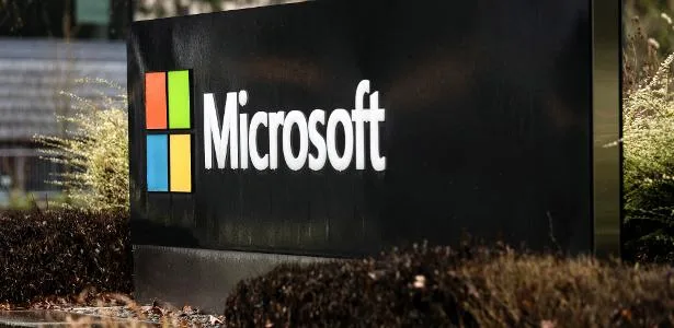 EUA suspendem Microsoft e grandes empresas de TI de programa de vistos de residência permanente