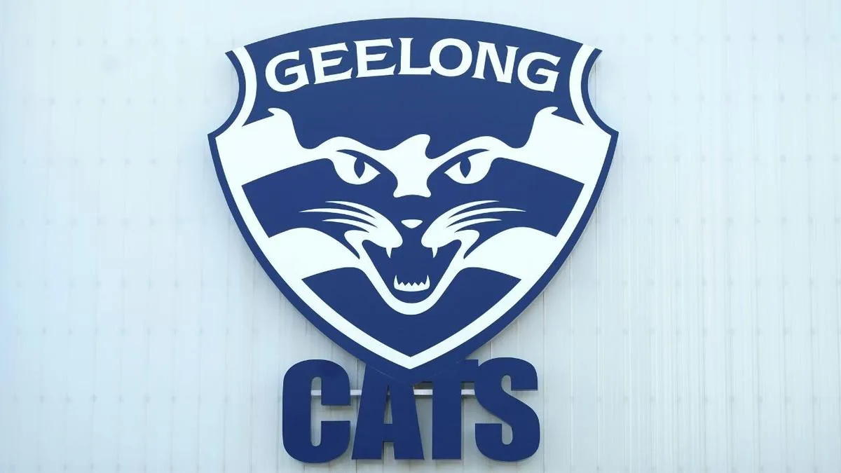 Geelong doctor James McLaren stood down over improper conduct allegations