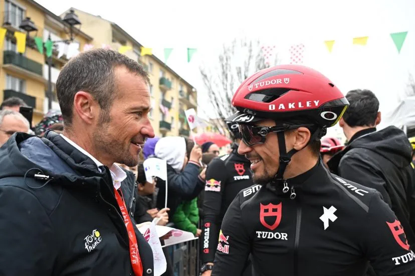 Thomas Voeckler rend hommage à Julian Alaphilippe : « Il a remis la France à la place qu'elle mérite au niveau du vélo »