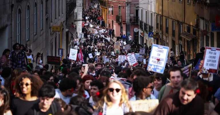 Descongelamento das propinas: estudantes protestam dia 21